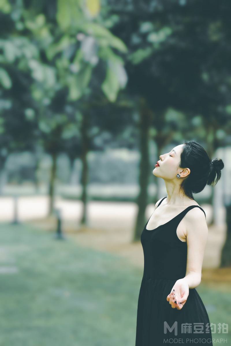 清新模特