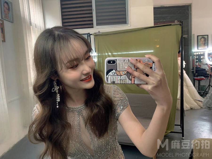 妆容模特