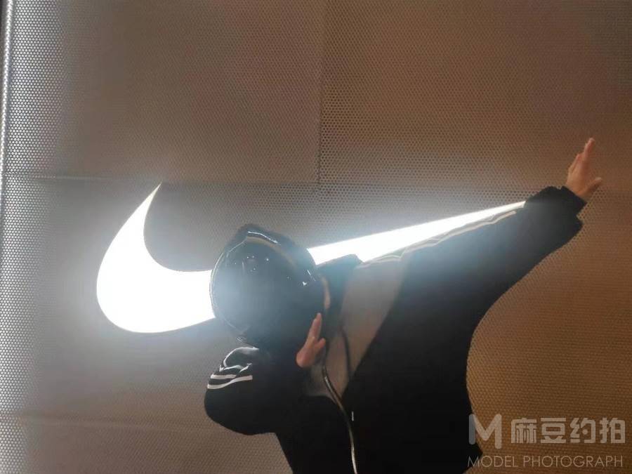 胶片模特