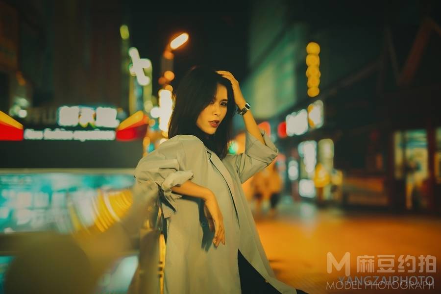 夜景模特