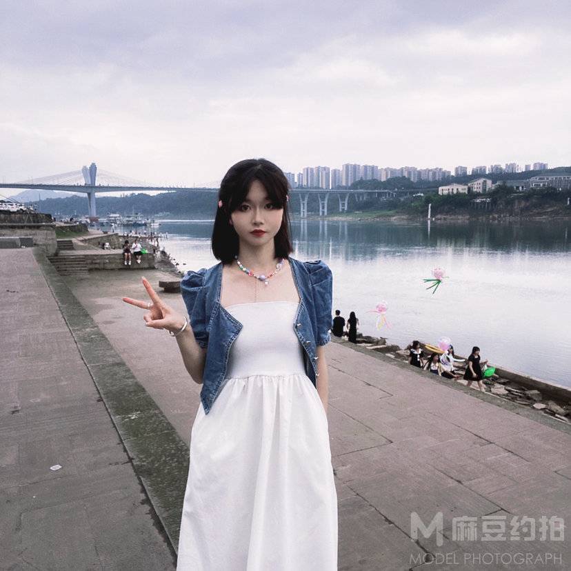 胶片模特