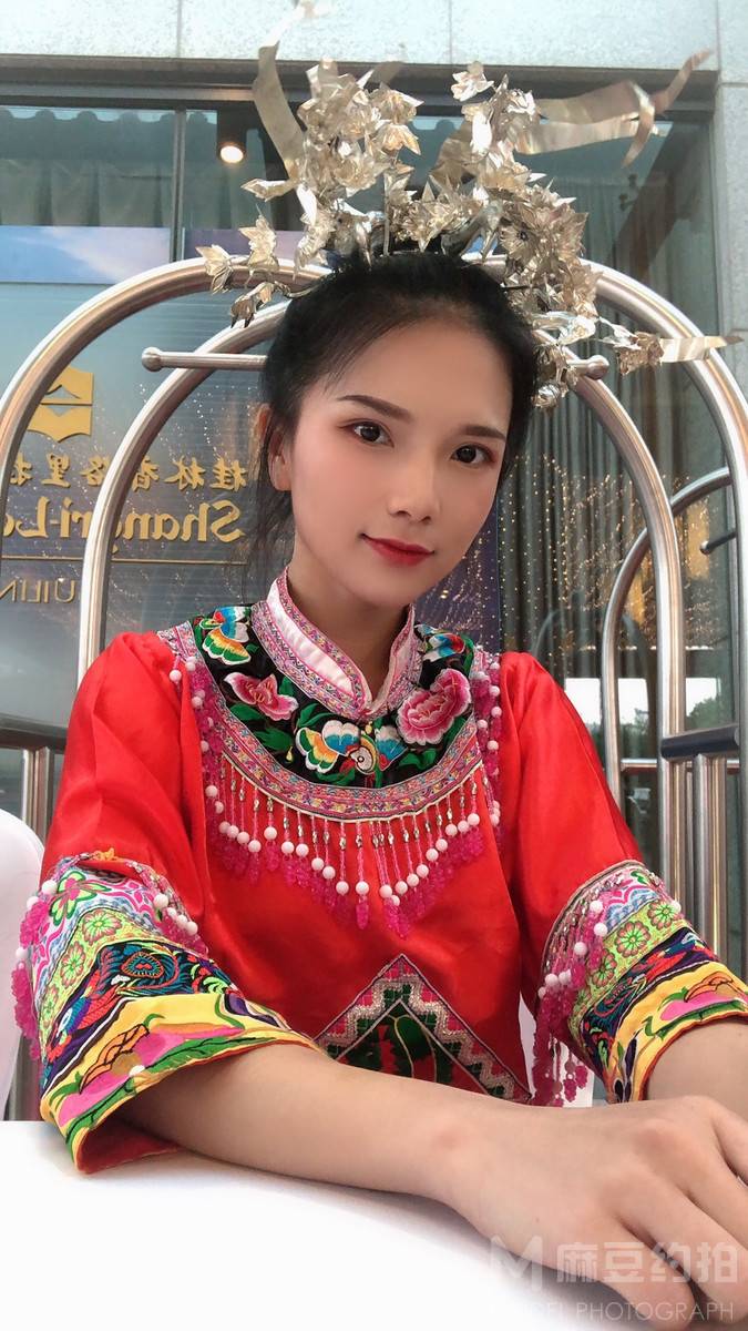 妆容模特