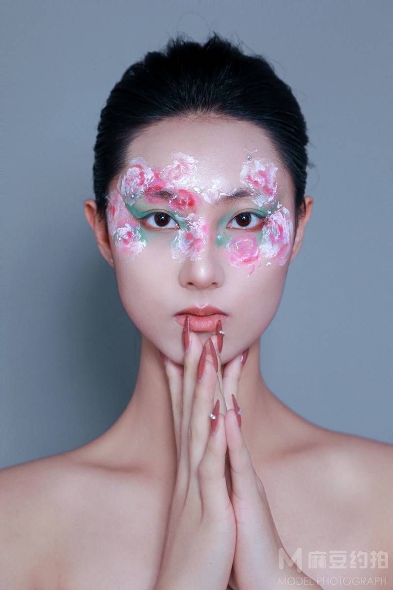 妆容模特