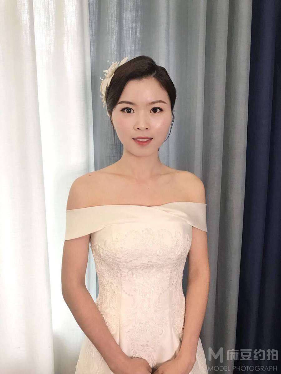妆容模特