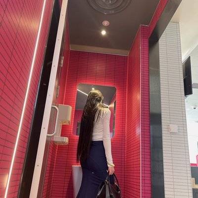 黑白模特