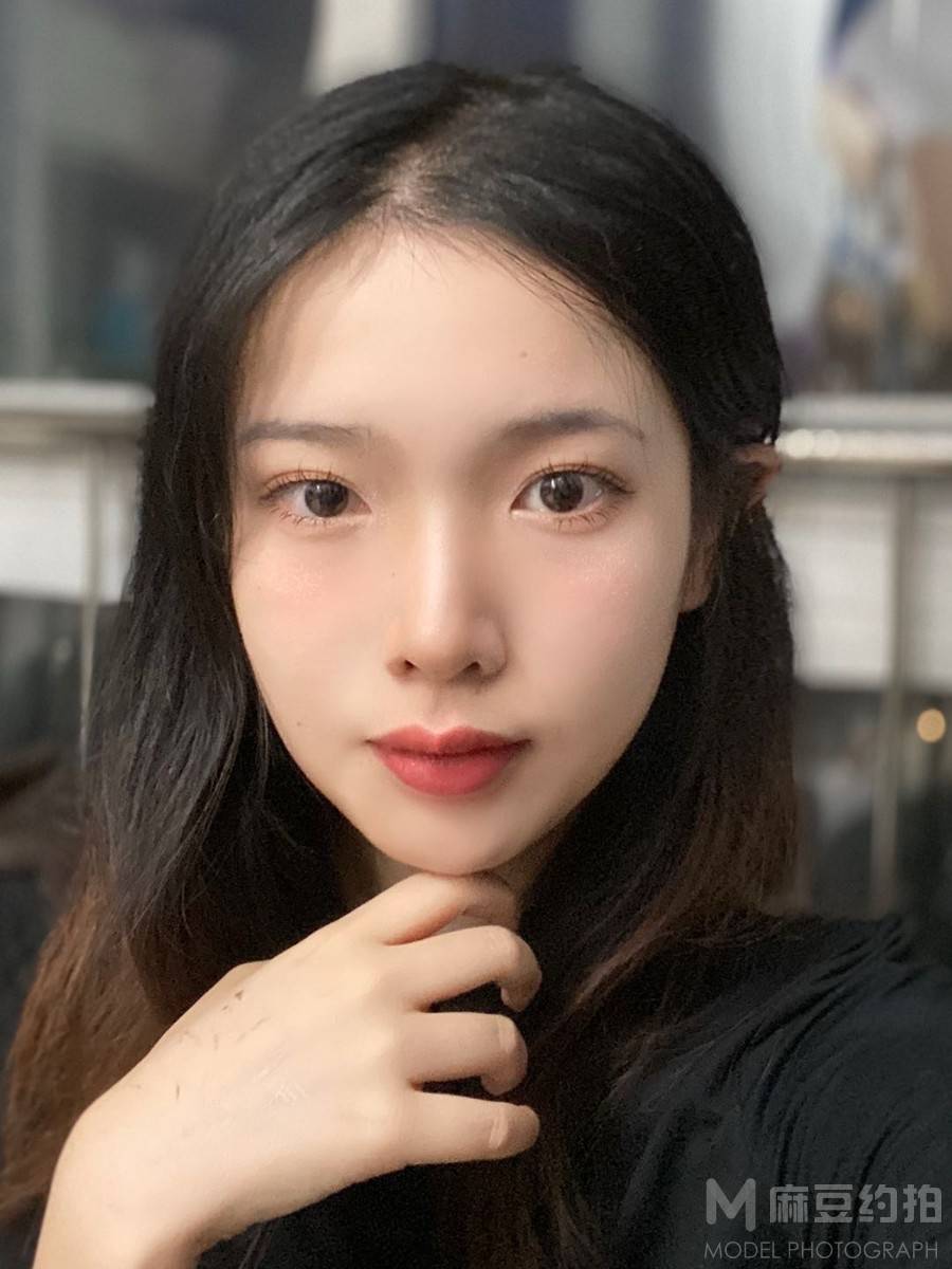 宝丽来模特
