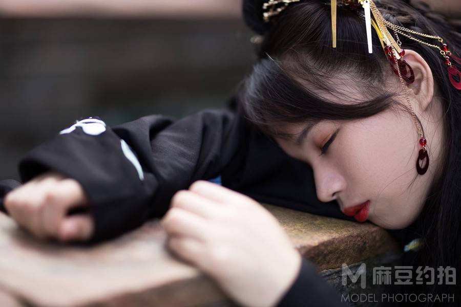汉服模特