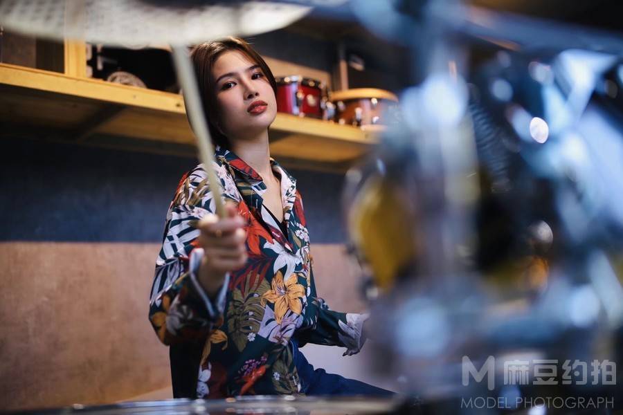 情绪模特
