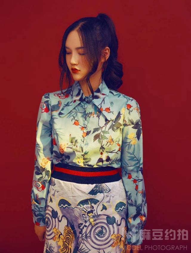 情绪模特