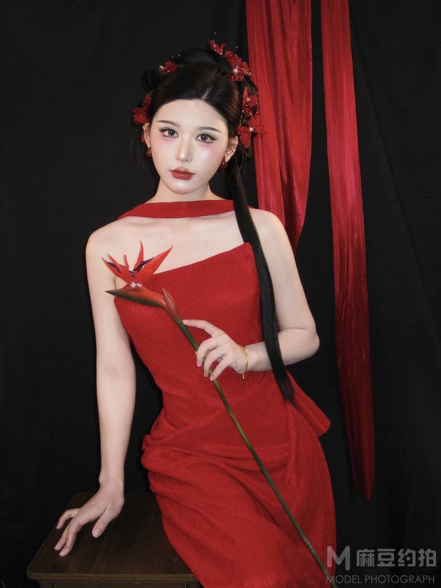 妆容模特