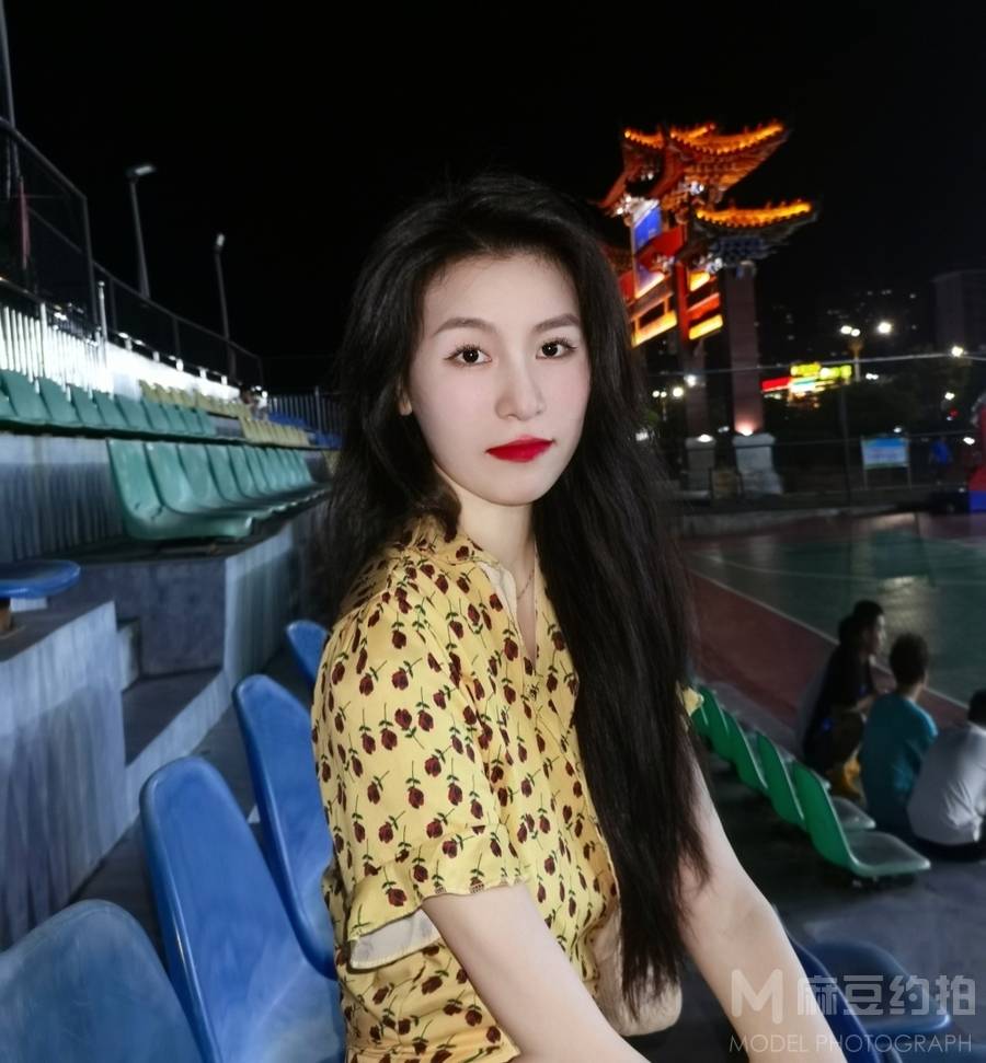 胶片模特