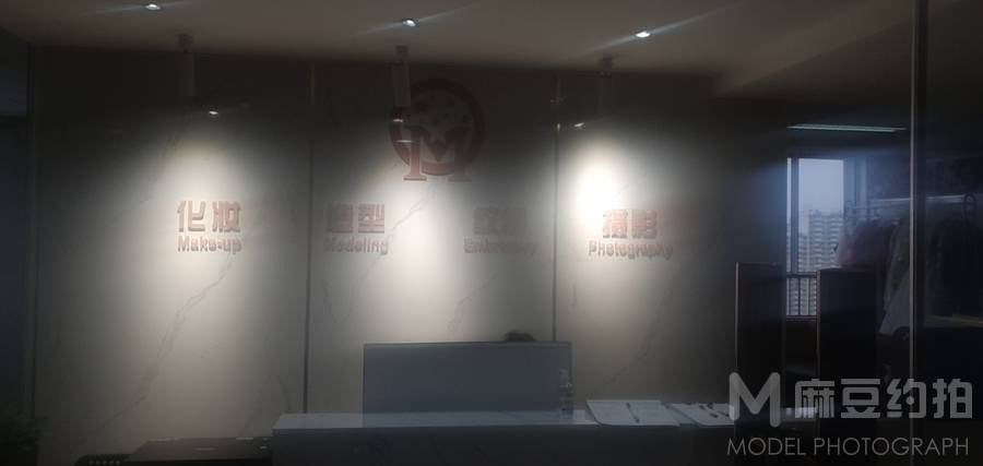 商务模特