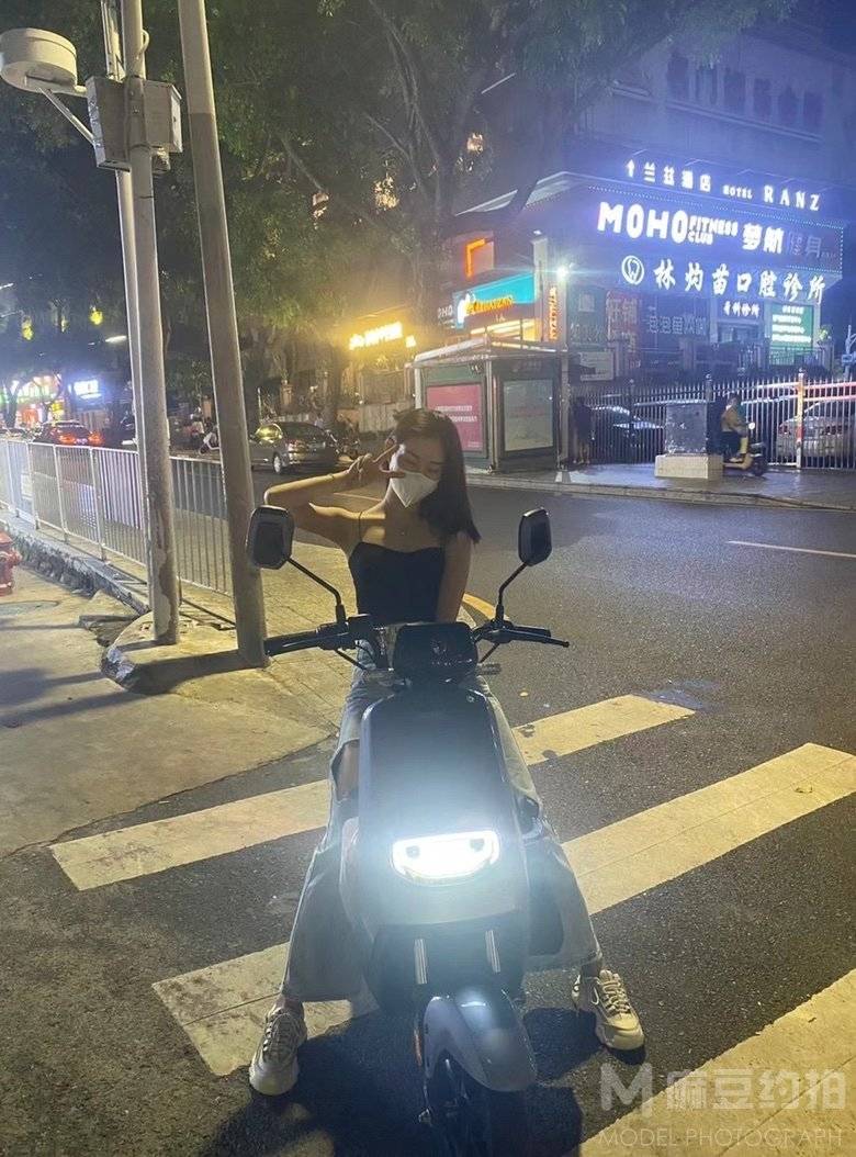 夜景模特