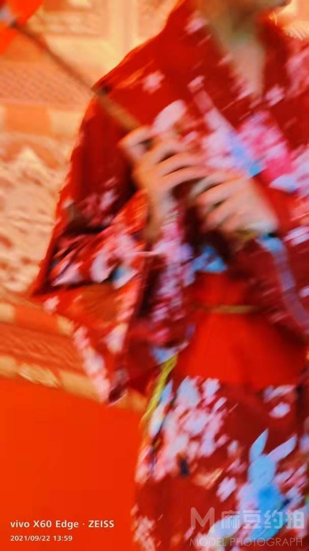 情绪模特