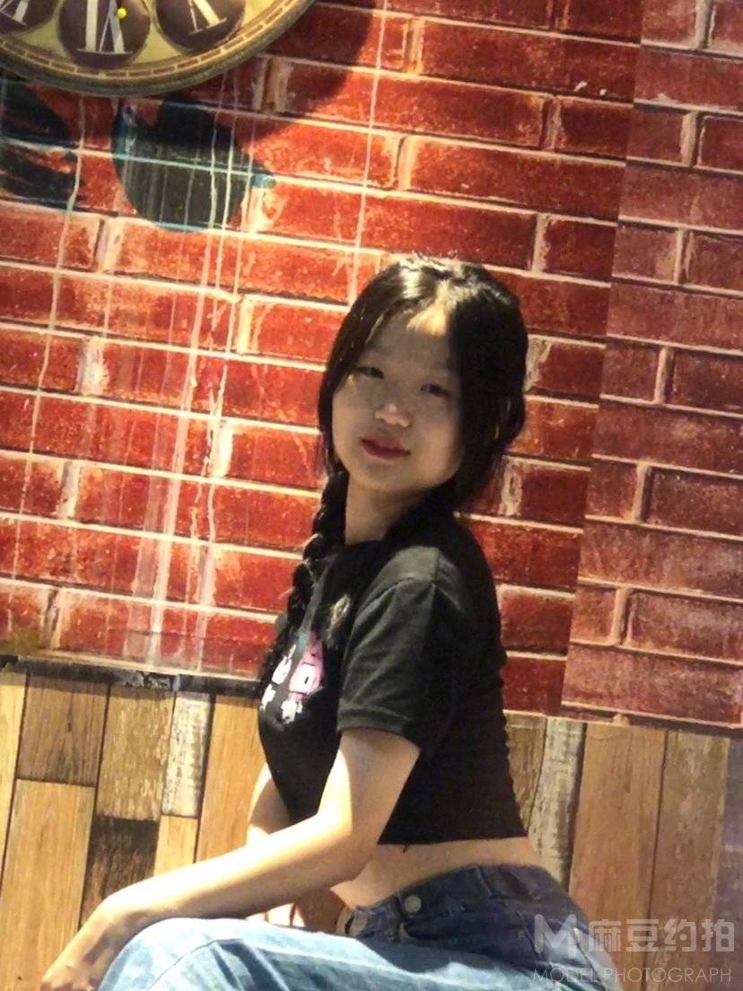 胶片模特