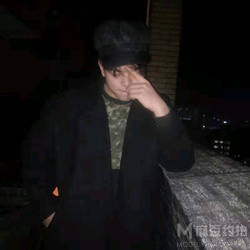 胶片模特
