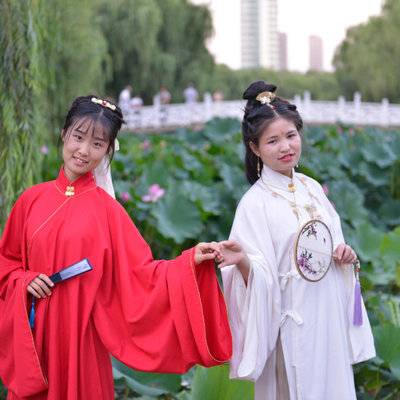 汉服模特