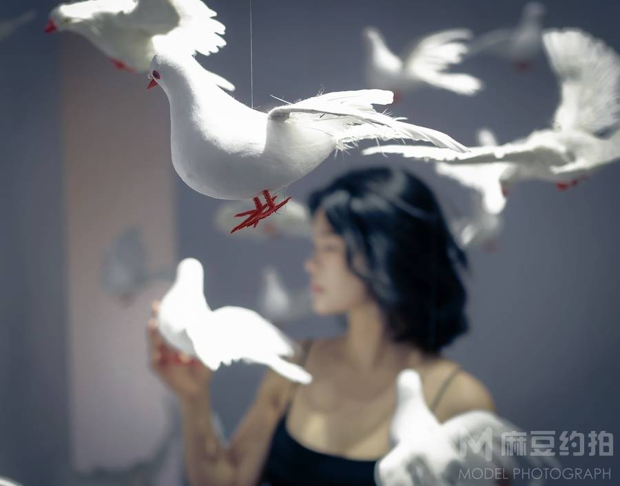 情绪模特