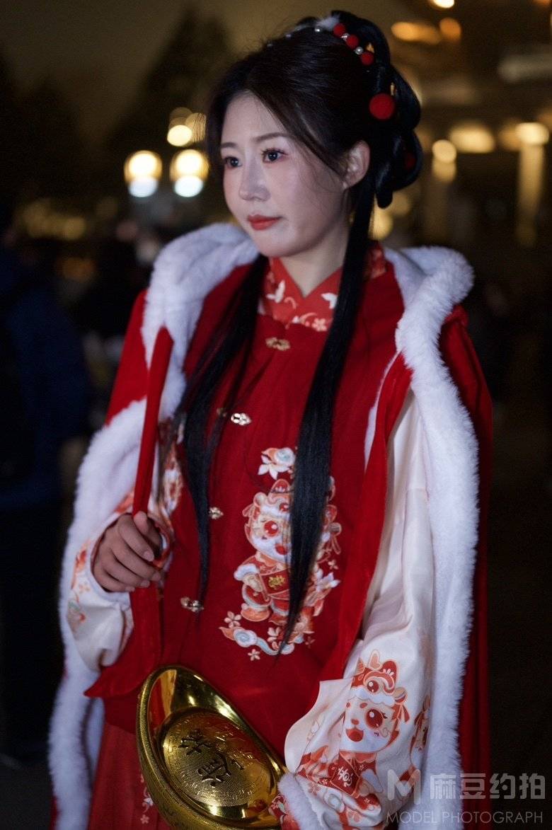 汉服模特