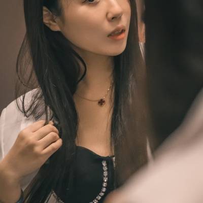 情绪模特