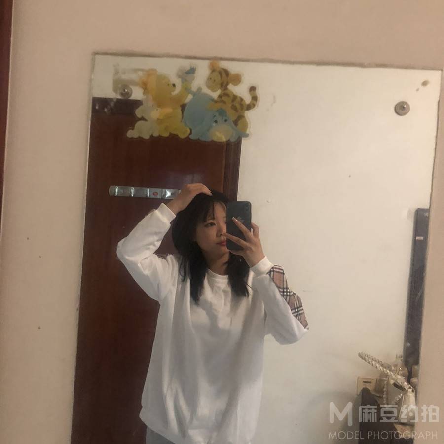 黑白模特