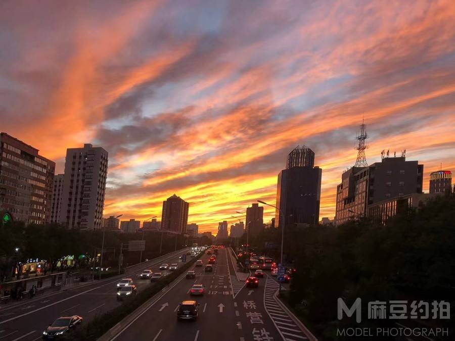 夜景模特
