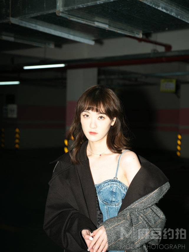 胶片模特