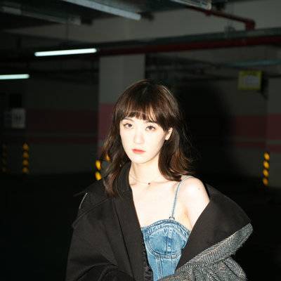 胶片模特
