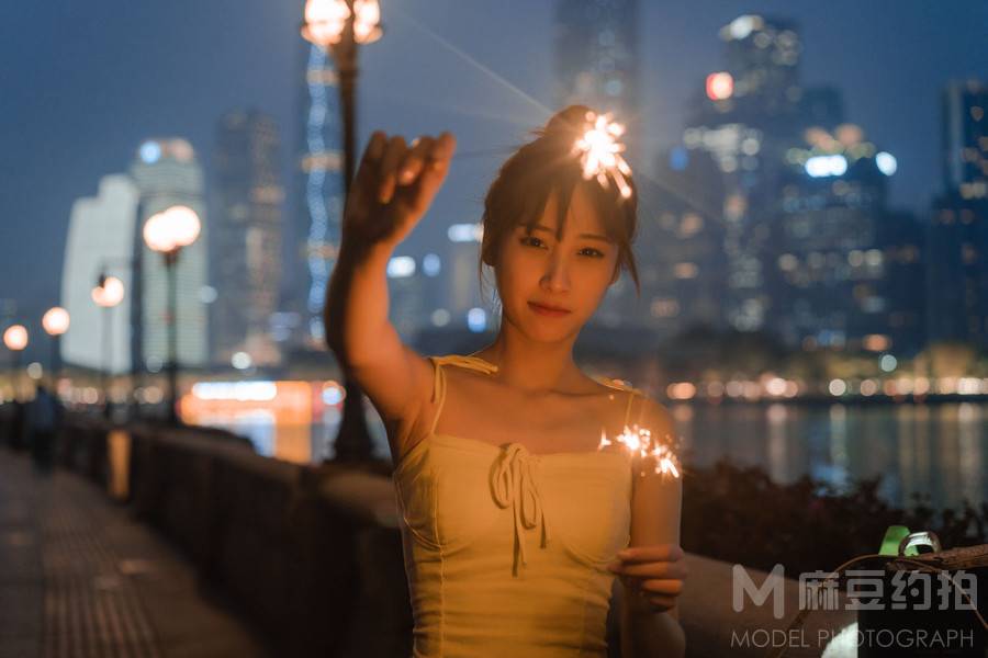 夜景模特