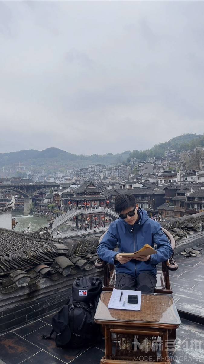 纪实模特