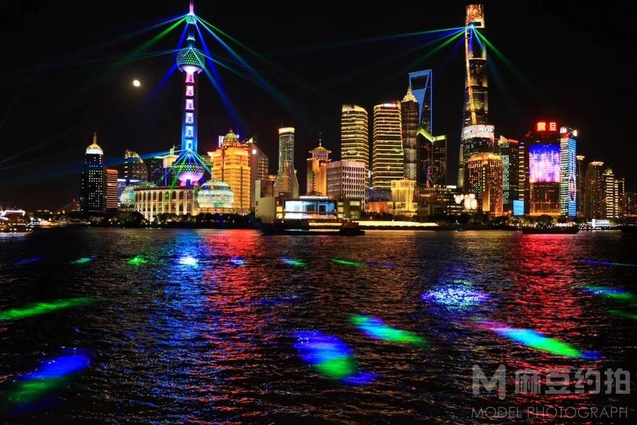 夜景模特