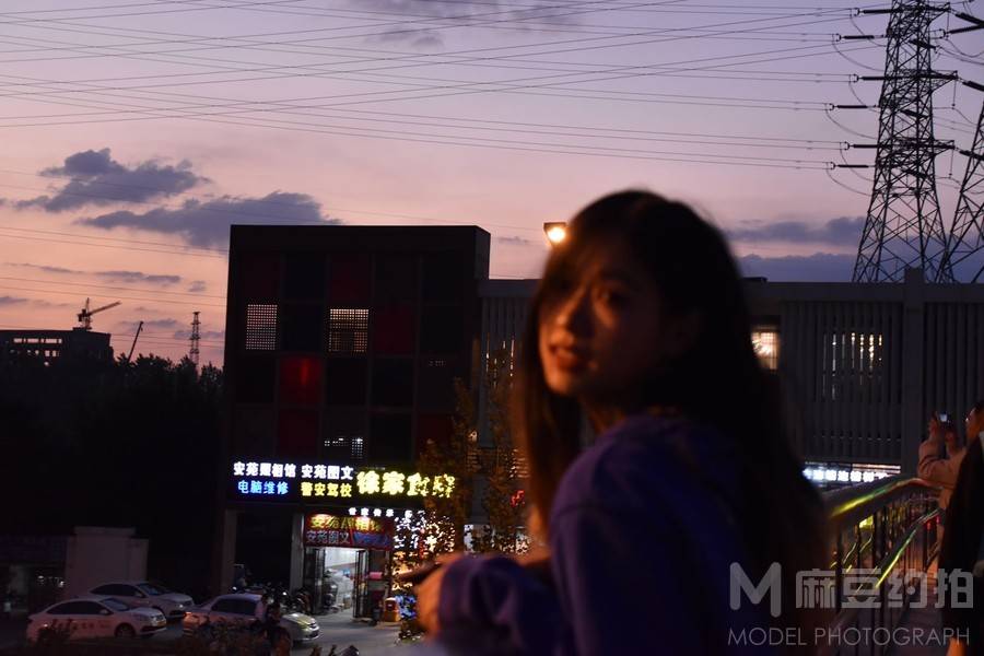 夜景模特