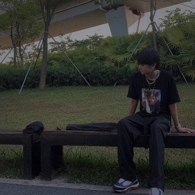 黑白模特