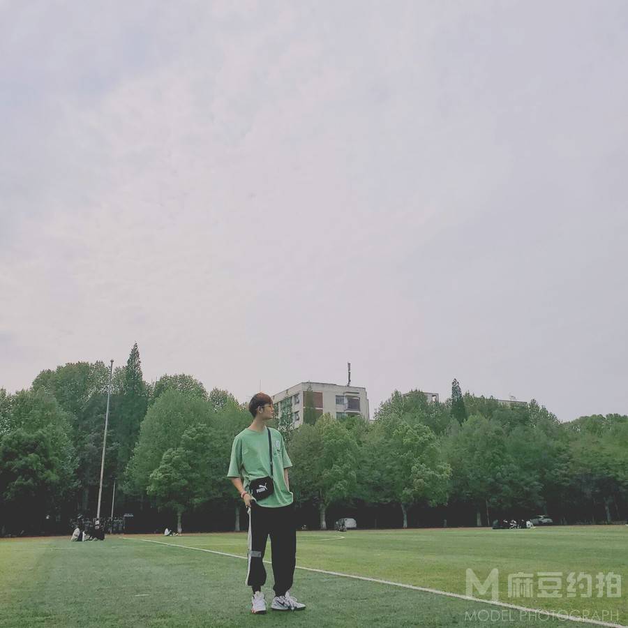 校园模特