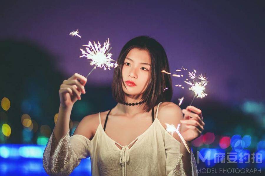 夜景模特