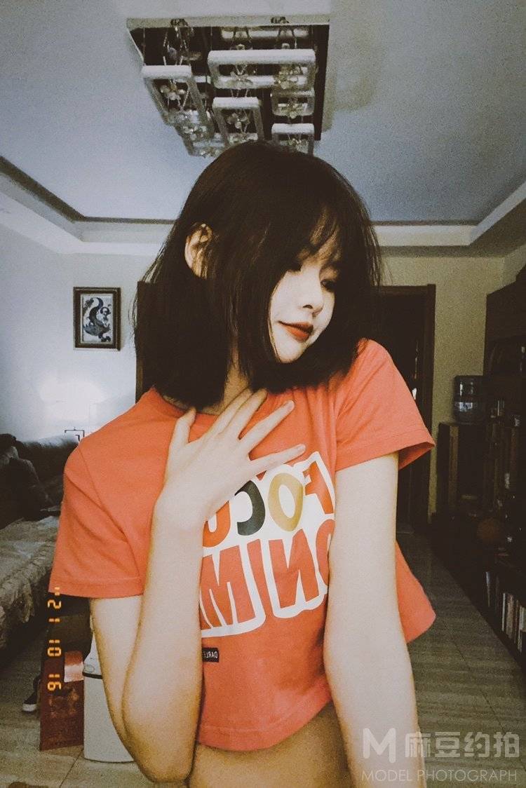 宝丽来模特