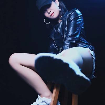 黑白模特