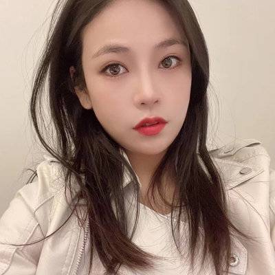 黑白模特