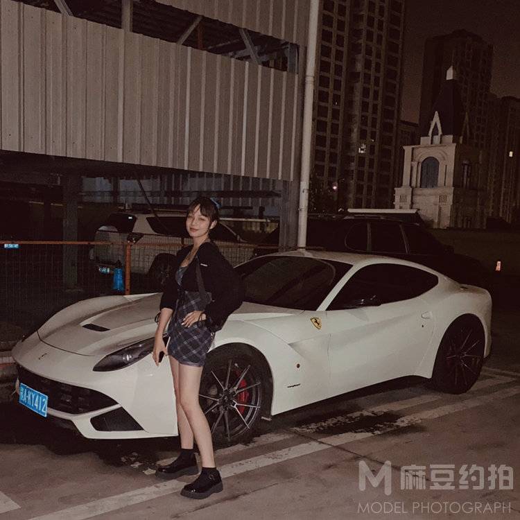 清新模特