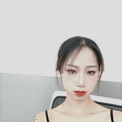 黑白模特