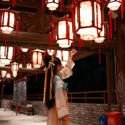 汉服模特