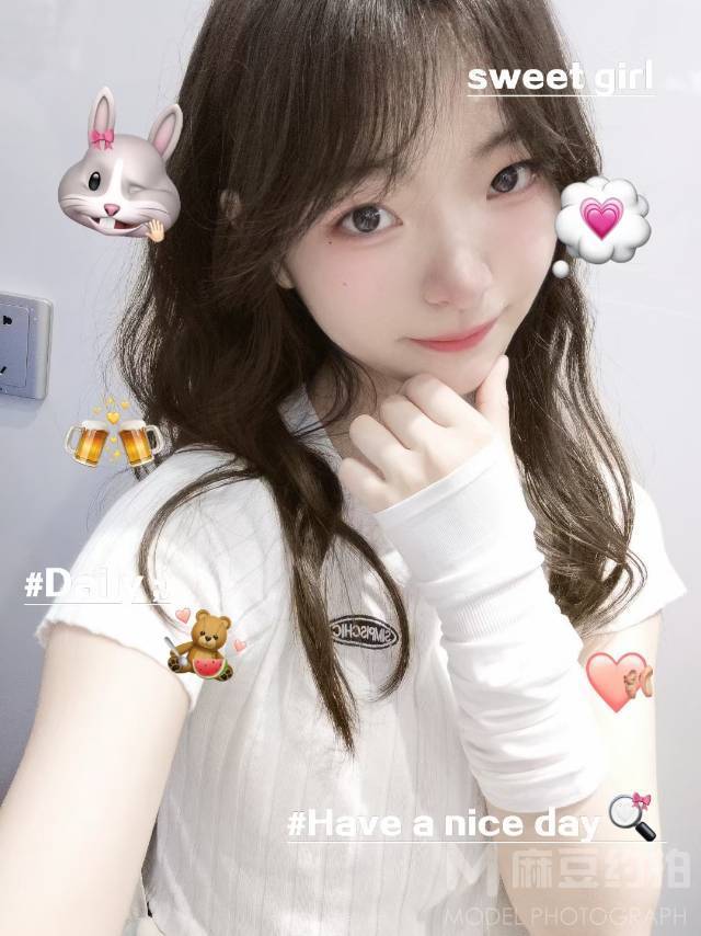 妆容模特