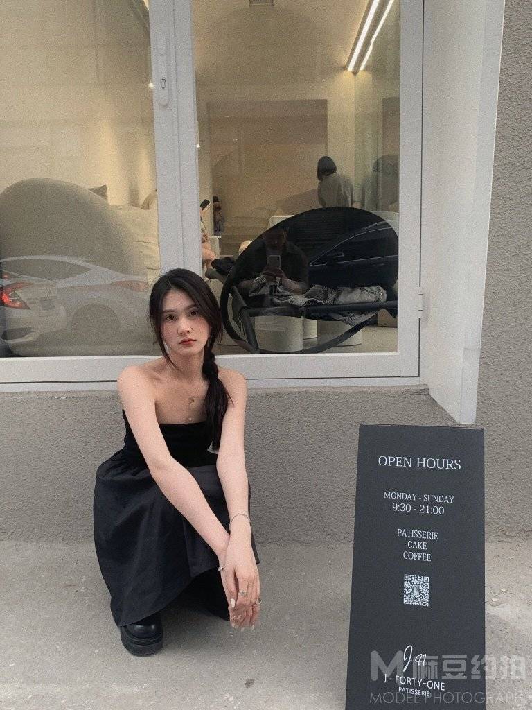 胶片模特