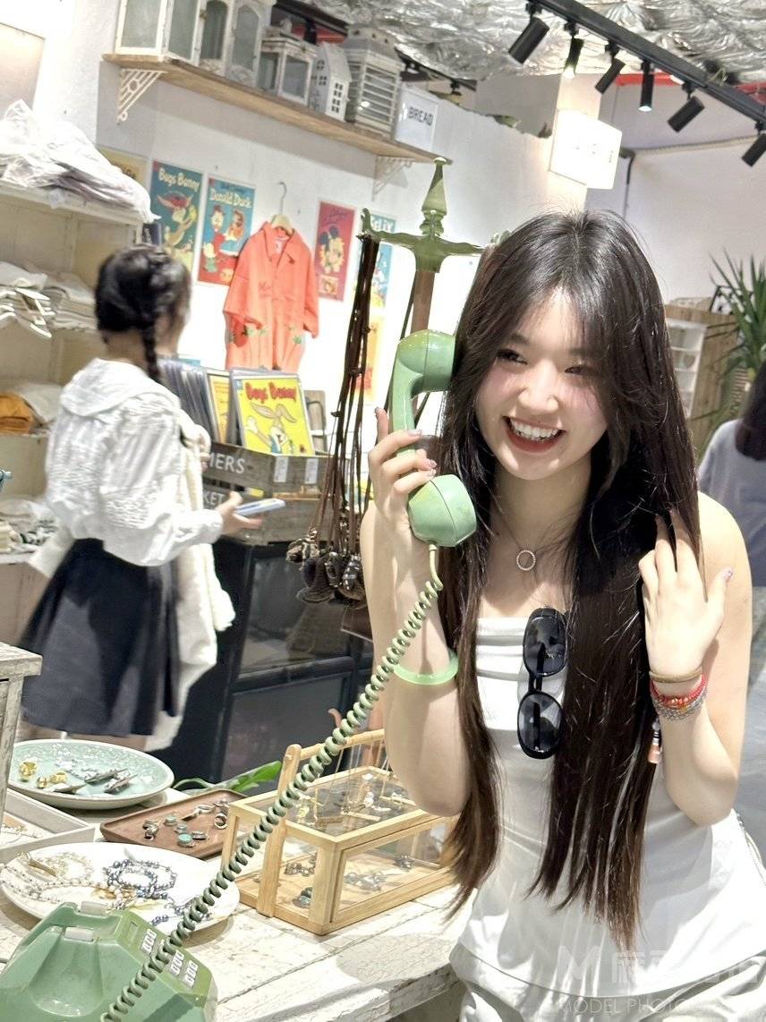 妆容模特