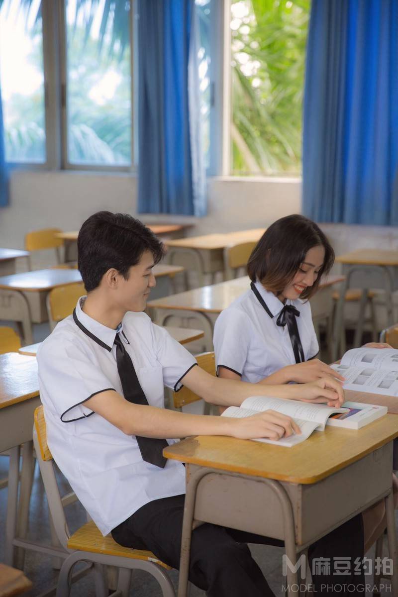 情侣模特