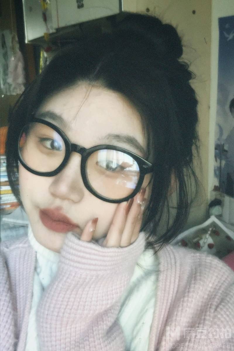 胶片模特