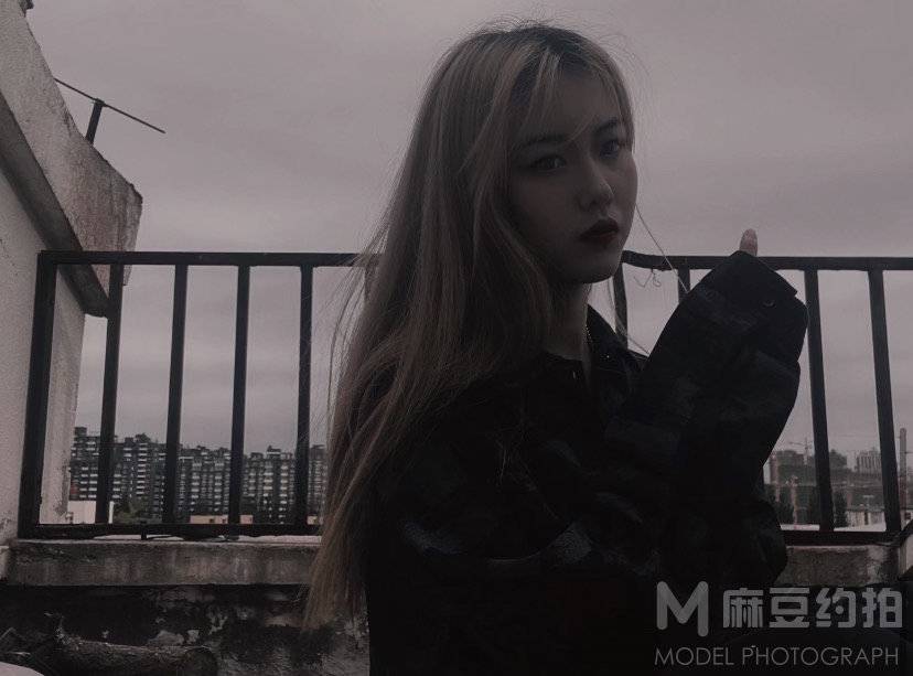 暗黑模特