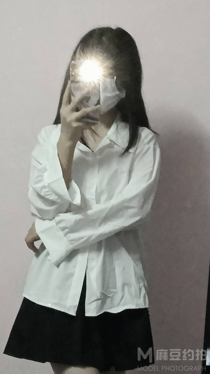 黑白模特