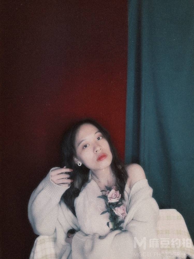 胶片模特
