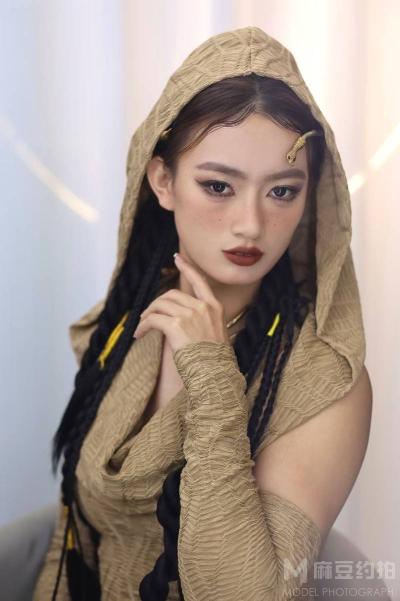 妆容模特